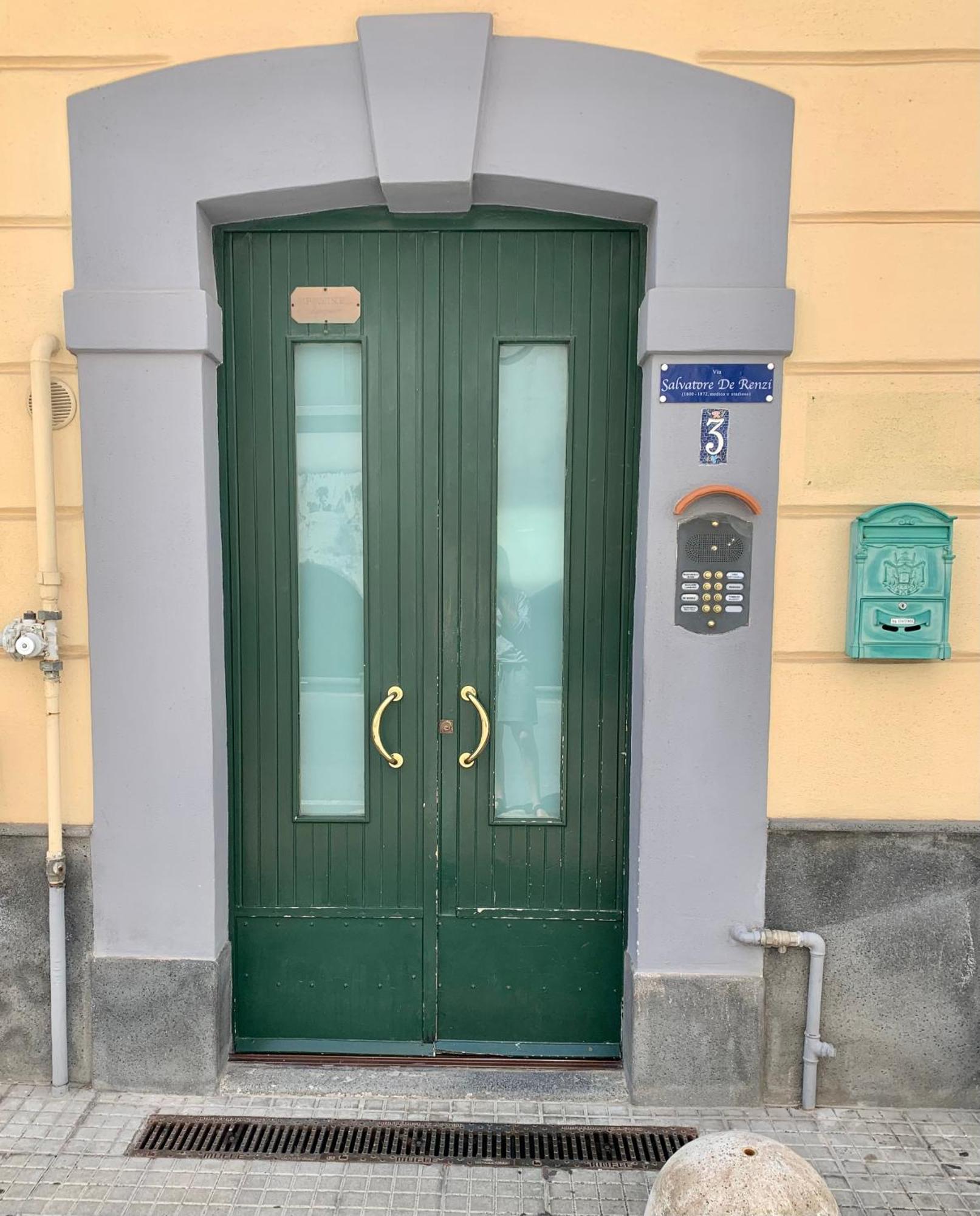 Residenza D'Artista Al Conservatorio Σαλέρνο Εξωτερικό φωτογραφία